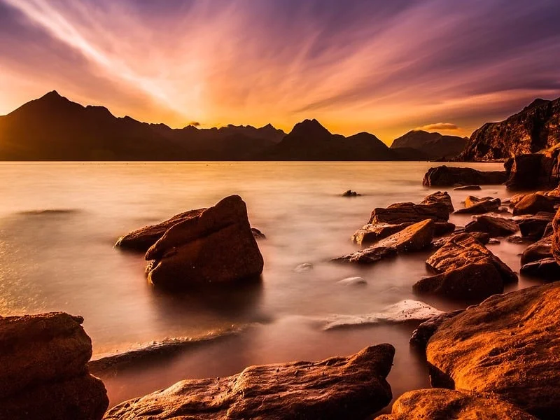 Sunset Chasers - Seeking the Most Picturesque Views around the World Sunset Chasers: Seeking the Most Picturesque Views around the World
