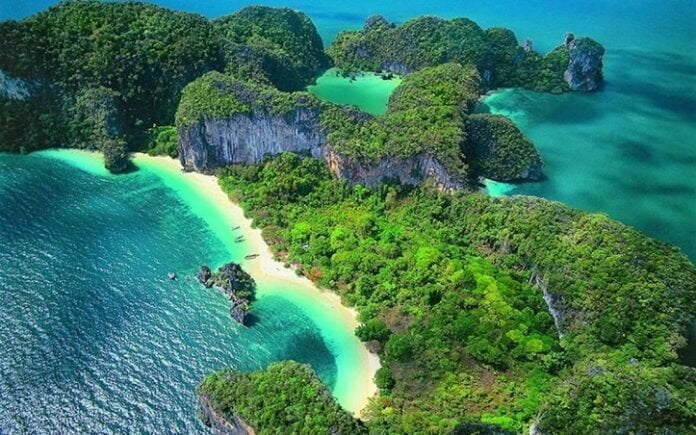 The Ultimate Guide to Island Hopping in Southern Thailand: A Tropical Paradise Adventure