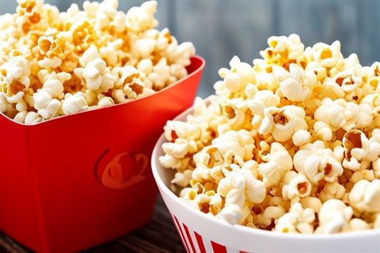 The Crunchy Truth: 10 Advantages and Disadvantages of Eating Popcorn