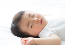 Is It Safe for Babies to Sleep on the Floor? Benefits, Risks, and Precautions Is It Safe for Babies to Sleep on the Floor? Benefits, Risks, and Precautions